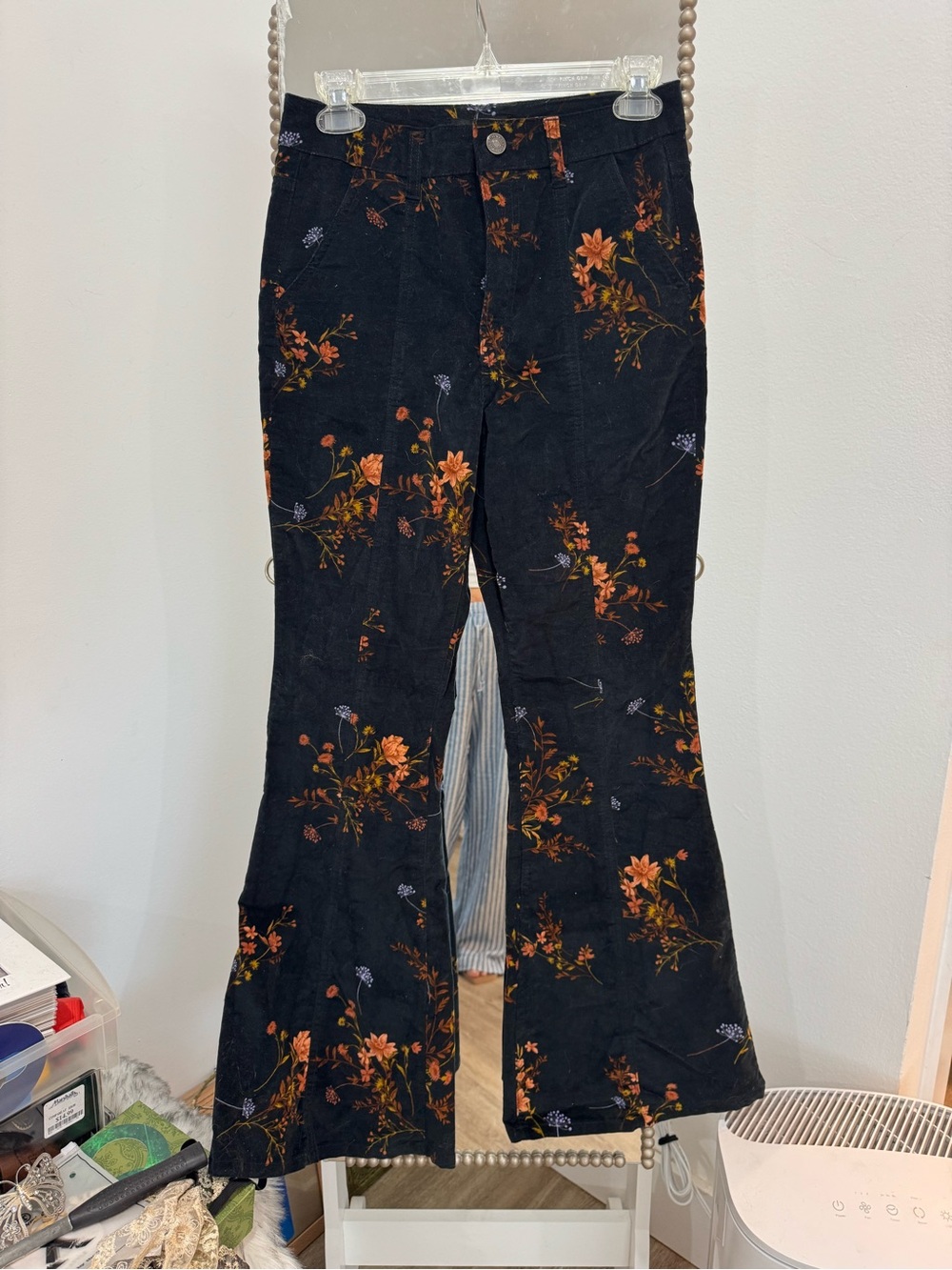 Forever 21 Flared Floral Corduroy Pants - Black/Orange Size M